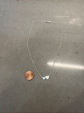 🔥 3/$10 BUNDLE DEAL! 🔥Double Heart Necklace - Silver